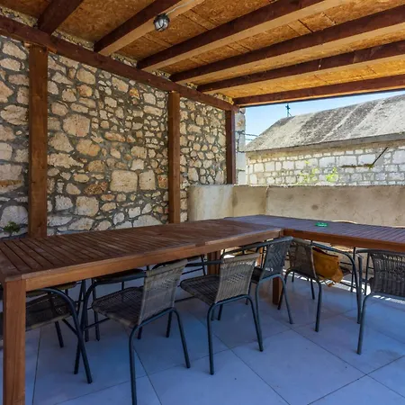 Hébergement de vacances Casa Royal - Hr-09832-01 By Interhome